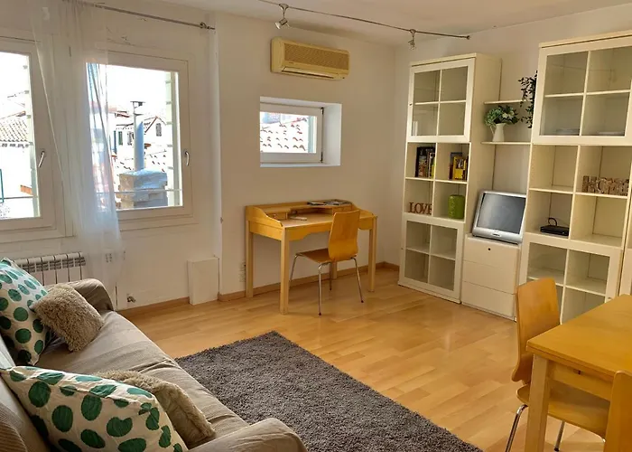 Regina - Romantic Near Rialto Daire *